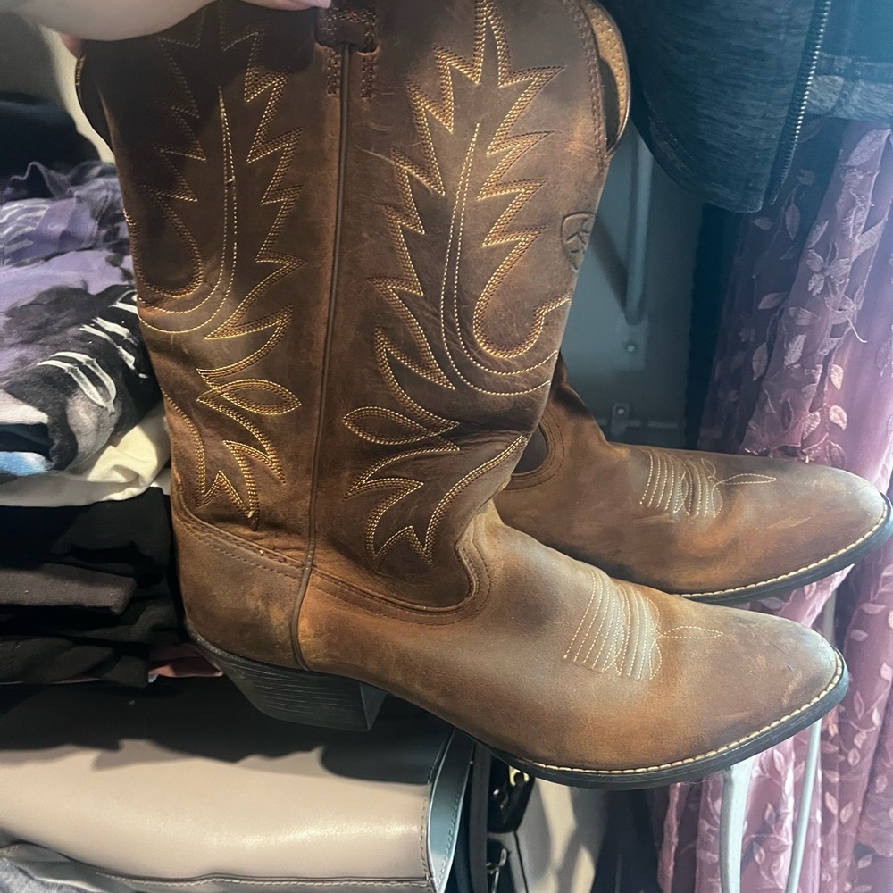 Aria Brown Cowboy Boots with Intricate Stitching